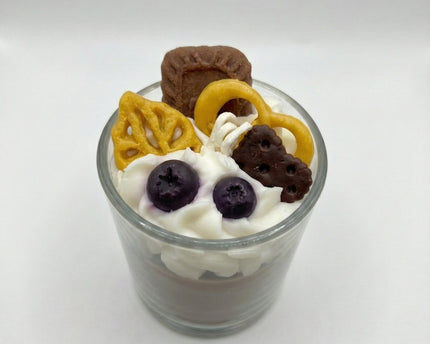 Blueberry Pretzel Dessert Candle